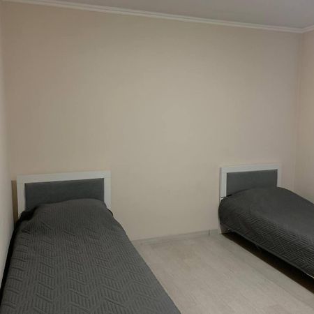 Comfort Plus Hostel Almaty Bagian luar foto