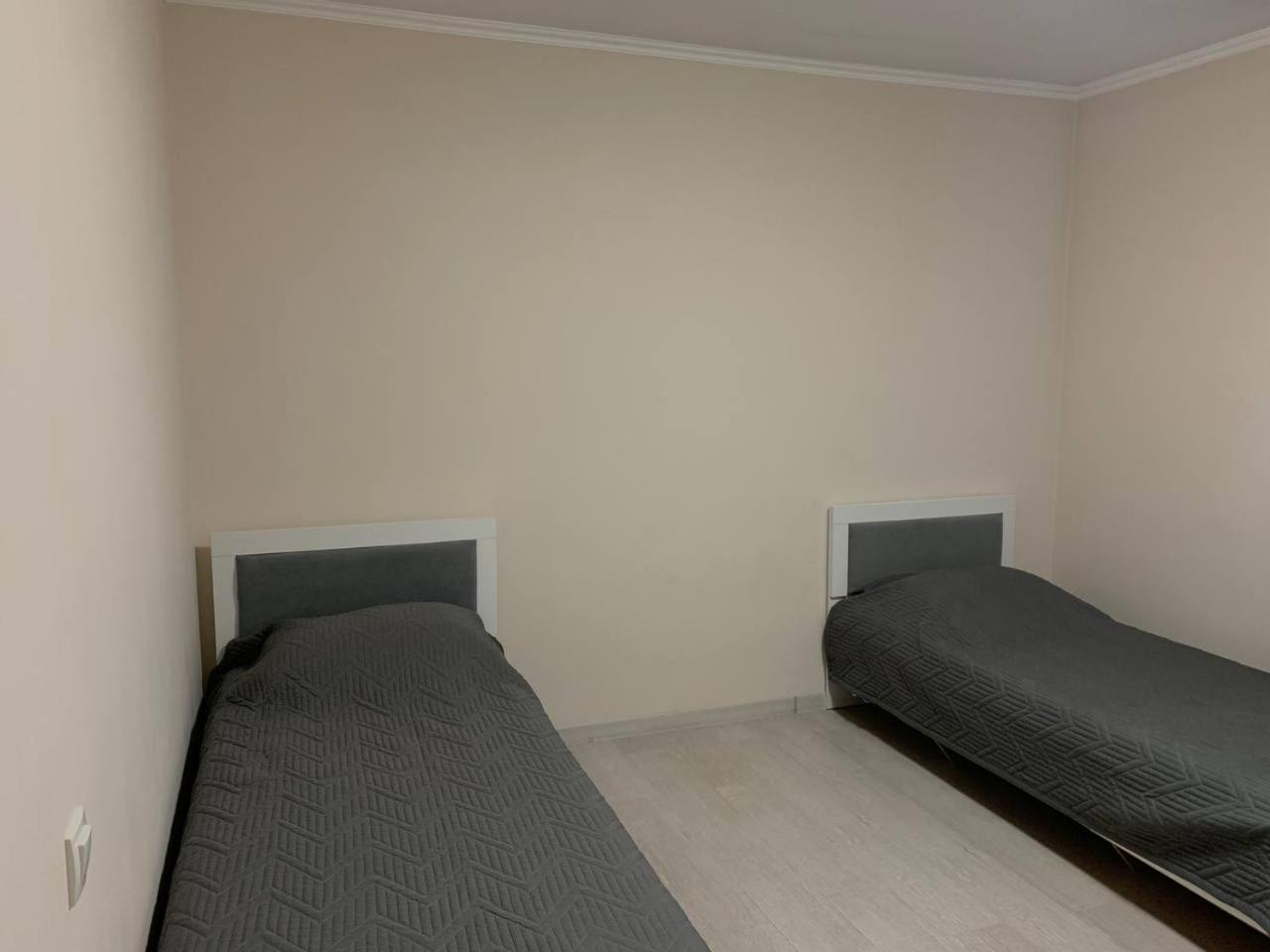 Comfort Plus Hostel Almaty Bagian luar foto